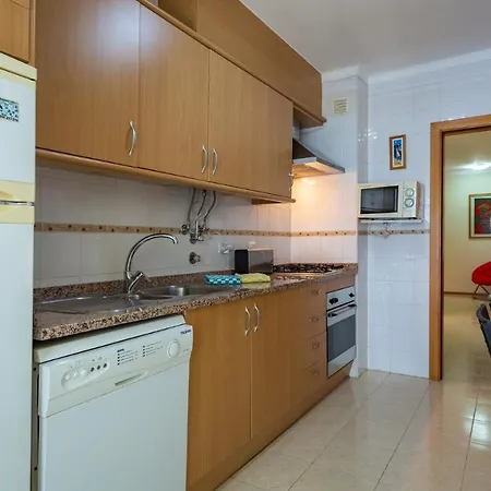 Bright & Lovesome W/ Balcony In By Lovelystay Apartment *